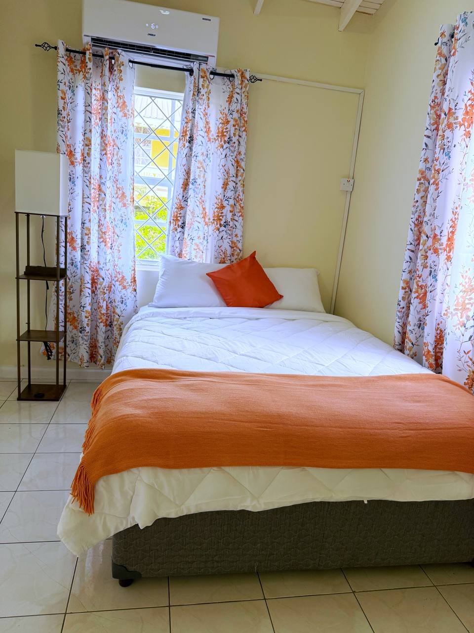 Peaceful 2BR Caribbean Getaway view 4